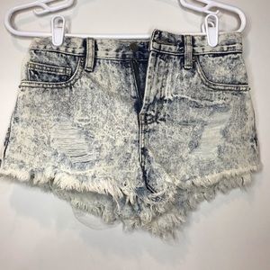 Forever 21 cut off shorts